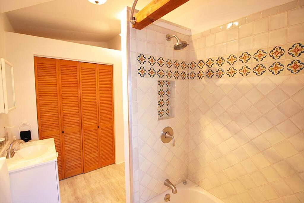 סנטה פה Comfort On Closson - Near Plaza - Fire Pit - Patio מראה חיצוני תמונה
